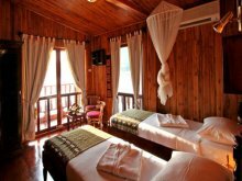 Classic Cabins