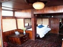 Twin Cabin
