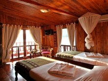 Superior Cabin