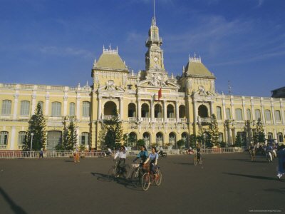 former-hotel-de-ville
