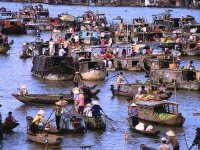 10361508_cai_rang_floating_market_mekong_delta_vietnam.jpg